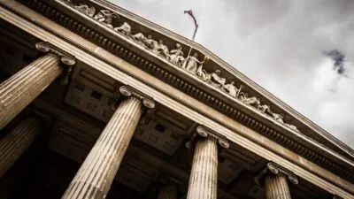 Les lobbies de l'IA à Bruxelles : qui influence la réglementation européenne