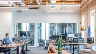 PME et intelligence artificielle : au-delà du buzz, les cas d&rsquo;usage qui marchent